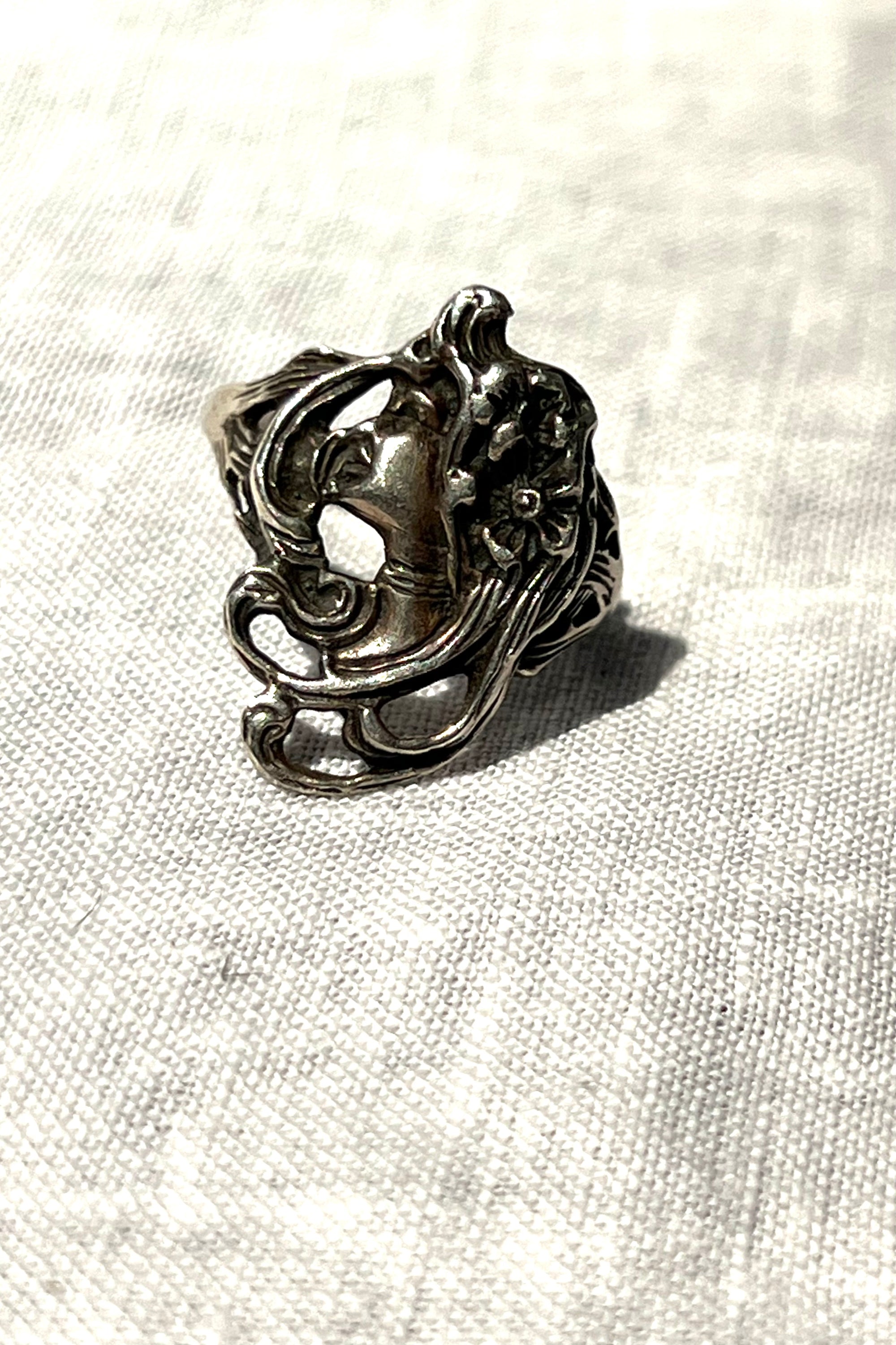 Vintage Sterling Nouveau Lady Ring