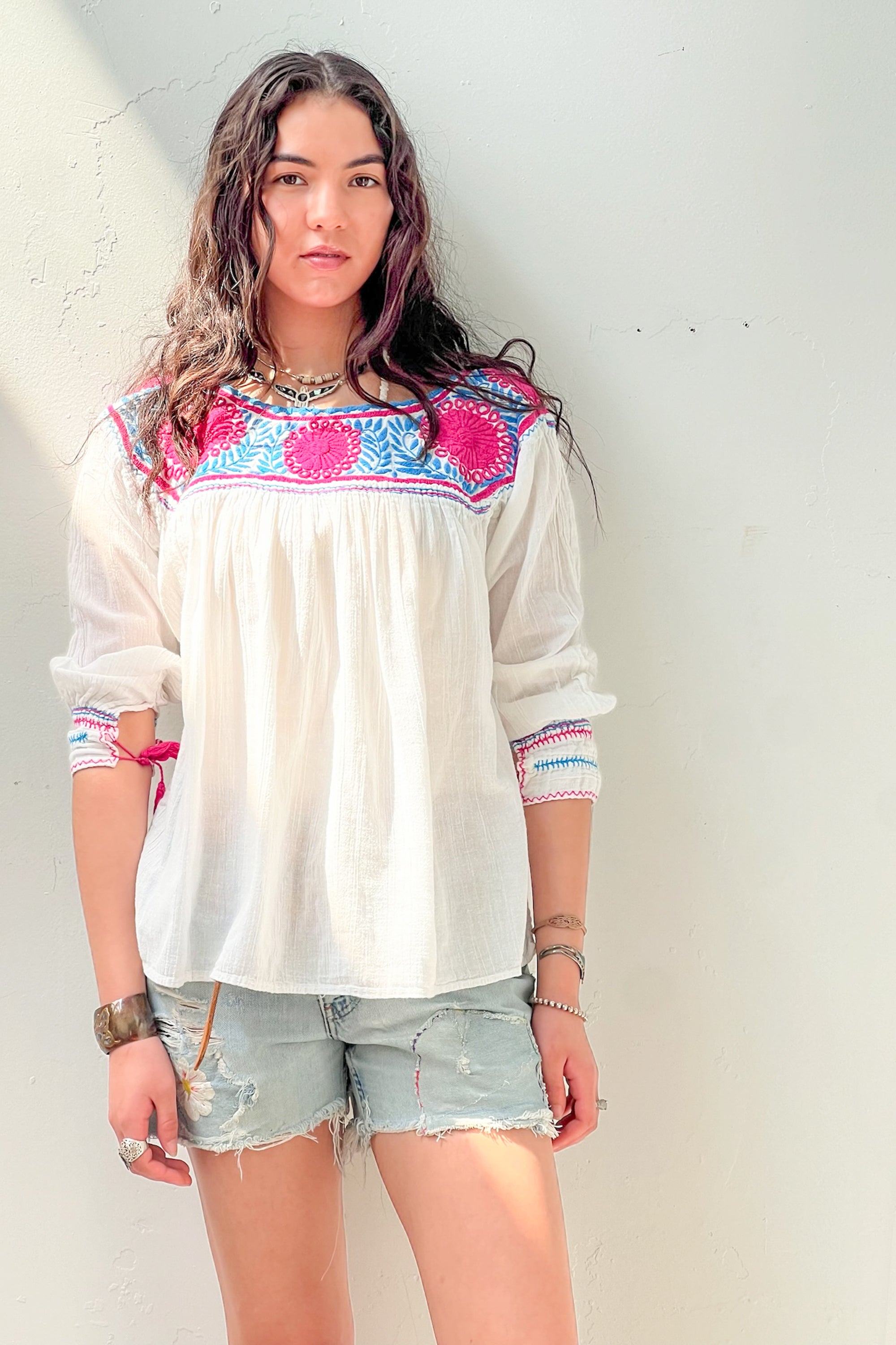Vintage Hand Embroidered Blanco Top