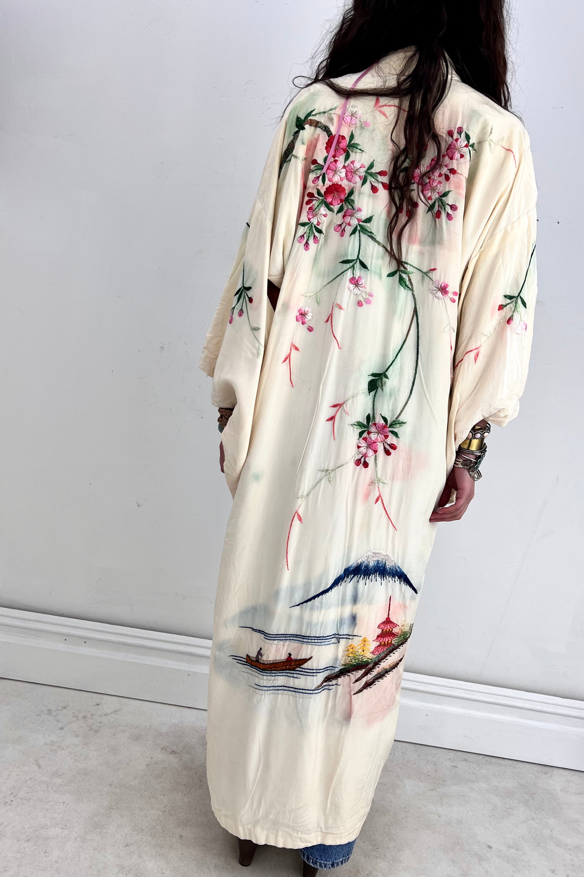 Vintage Watercolor Emroidered Kimono Selected by Anna Corinna