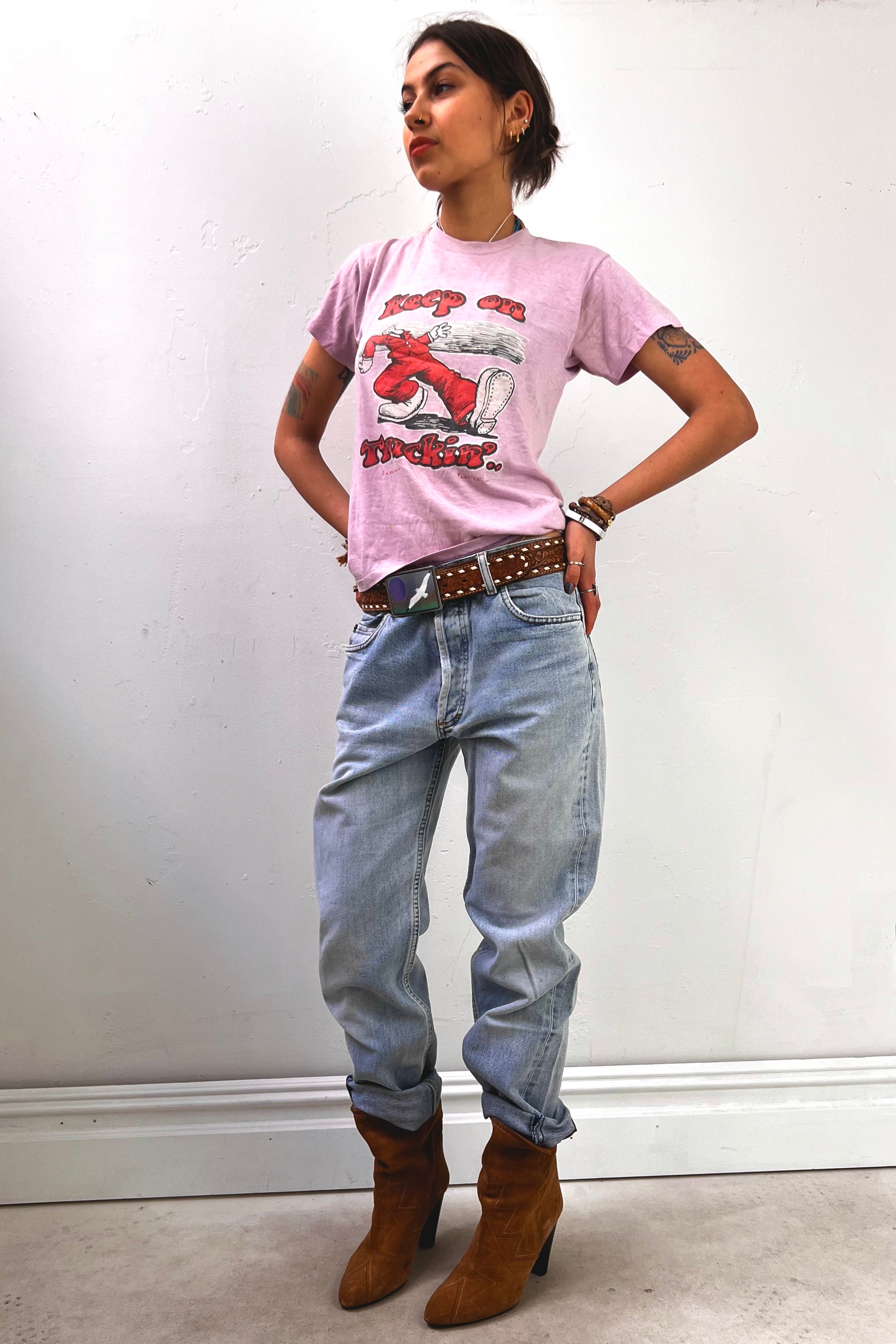 Vintage Keep on Truckin' Crumb '67 L&H '73 T  Selected by Anna Corinna