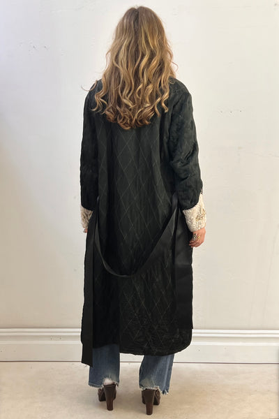 Souvenir Quilted Silky 1950s Hand Embroidered Dragons Japanese Maxi Jacket Vintage