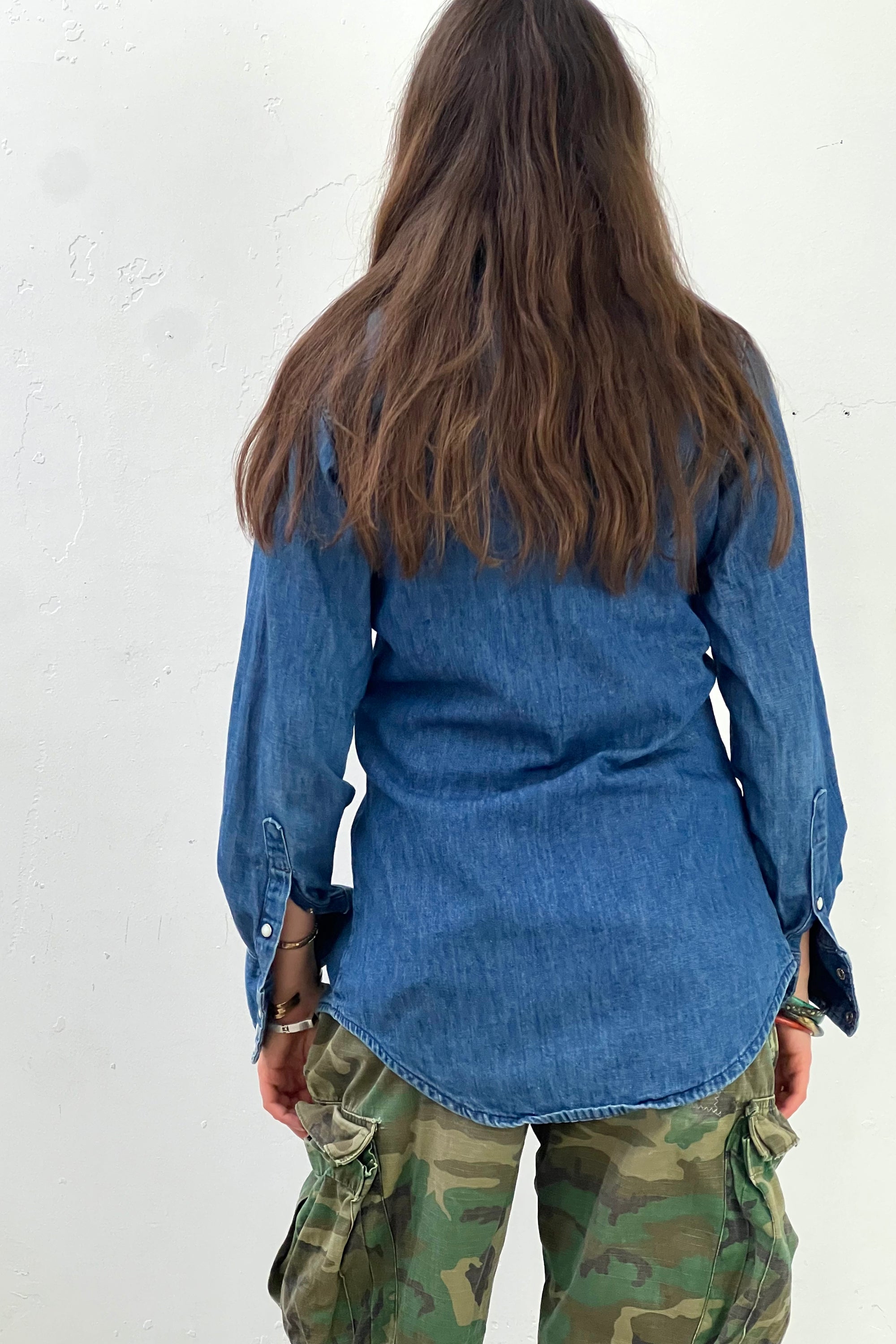 Vintage Wrangler Chambray Snap Up Top Selected by Anna Corinna