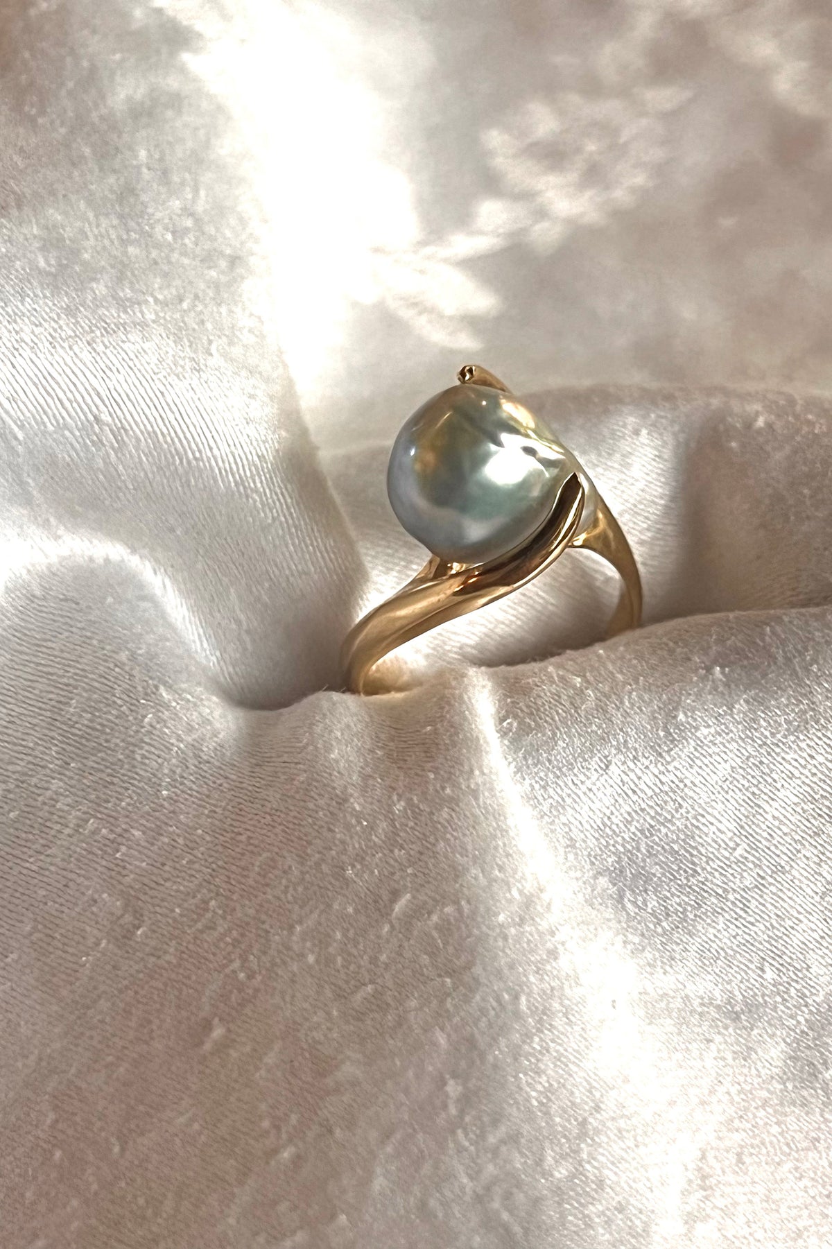 Ring 14K 60s Gold and Pearl Ring Vintage