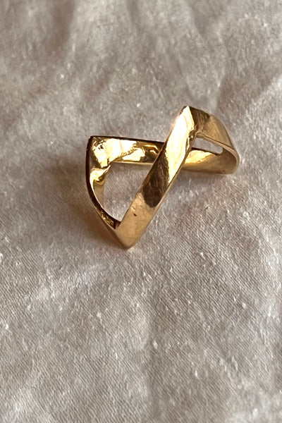 Ring 14K 80s Gold V Zig Zag Vintage