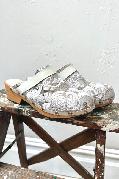 Vintage Johnny Was Clogs