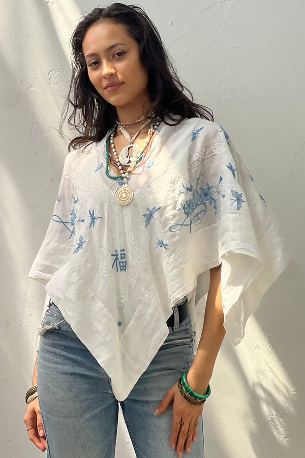 Anna Corinna Reworked Vintage Sweet Embroidery Poncho Top